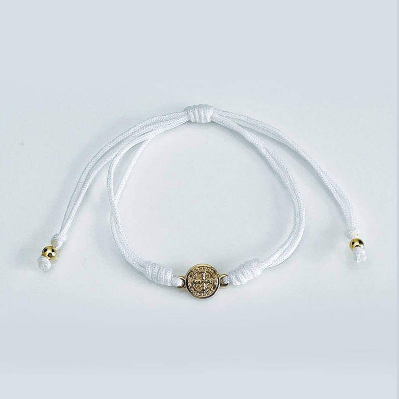 st_benedict_gold_string_bracelet_white_thread-sbgsb7-x_1789150027